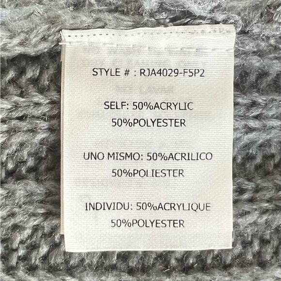 Ryu sweater - Picture 10 of 11